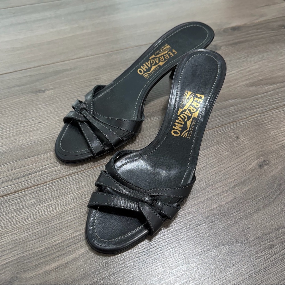 Salvatore Ferragamo Vintage Black Leather Knot Slide Mules